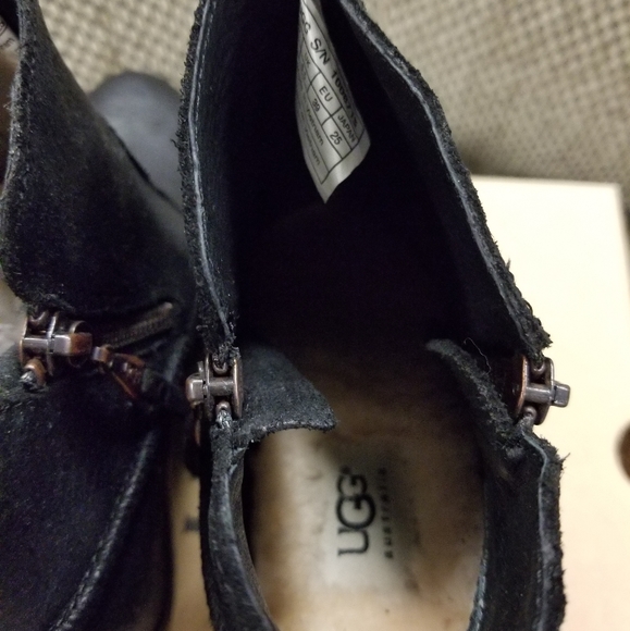 UGG Myrna Wedge Bootie Black U1008715BLK - Picture 6 of 6